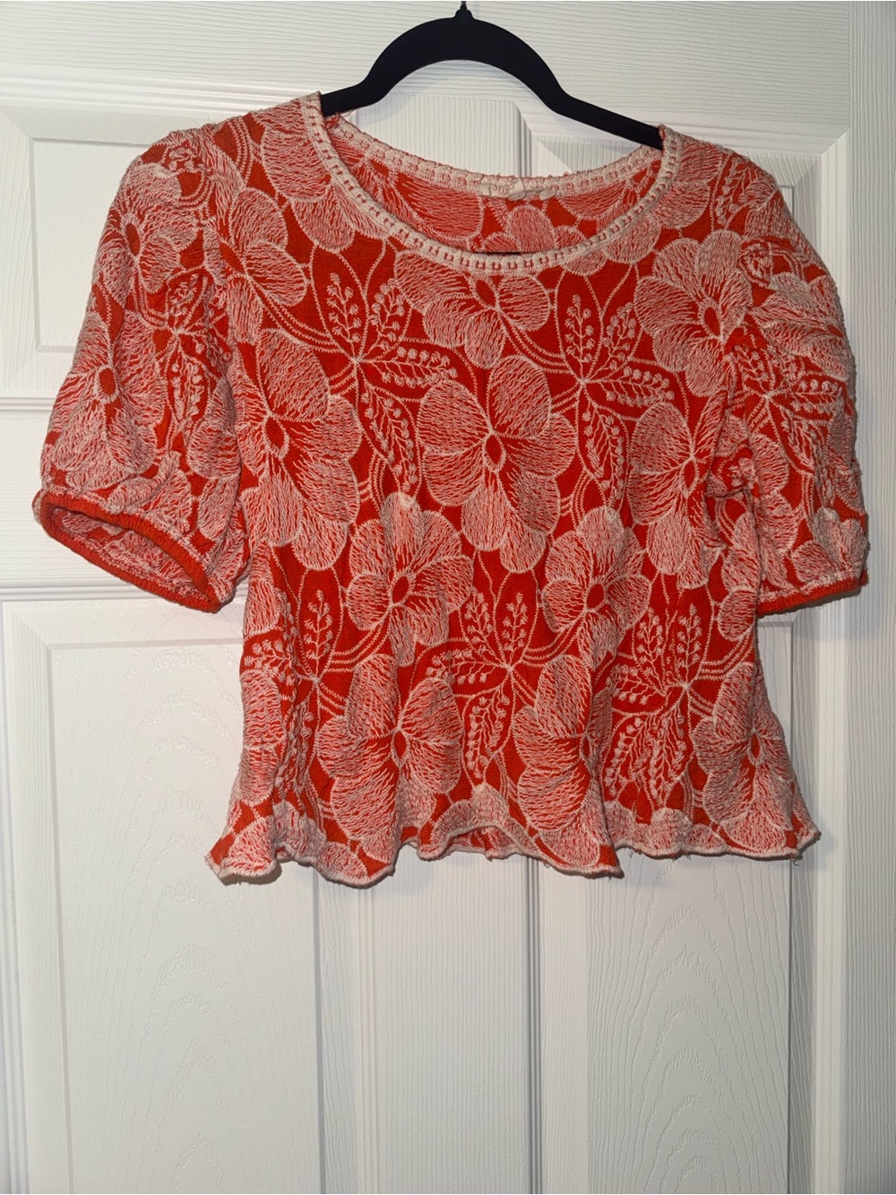 Solitaire Coral Lace-Overlay Cropped Top